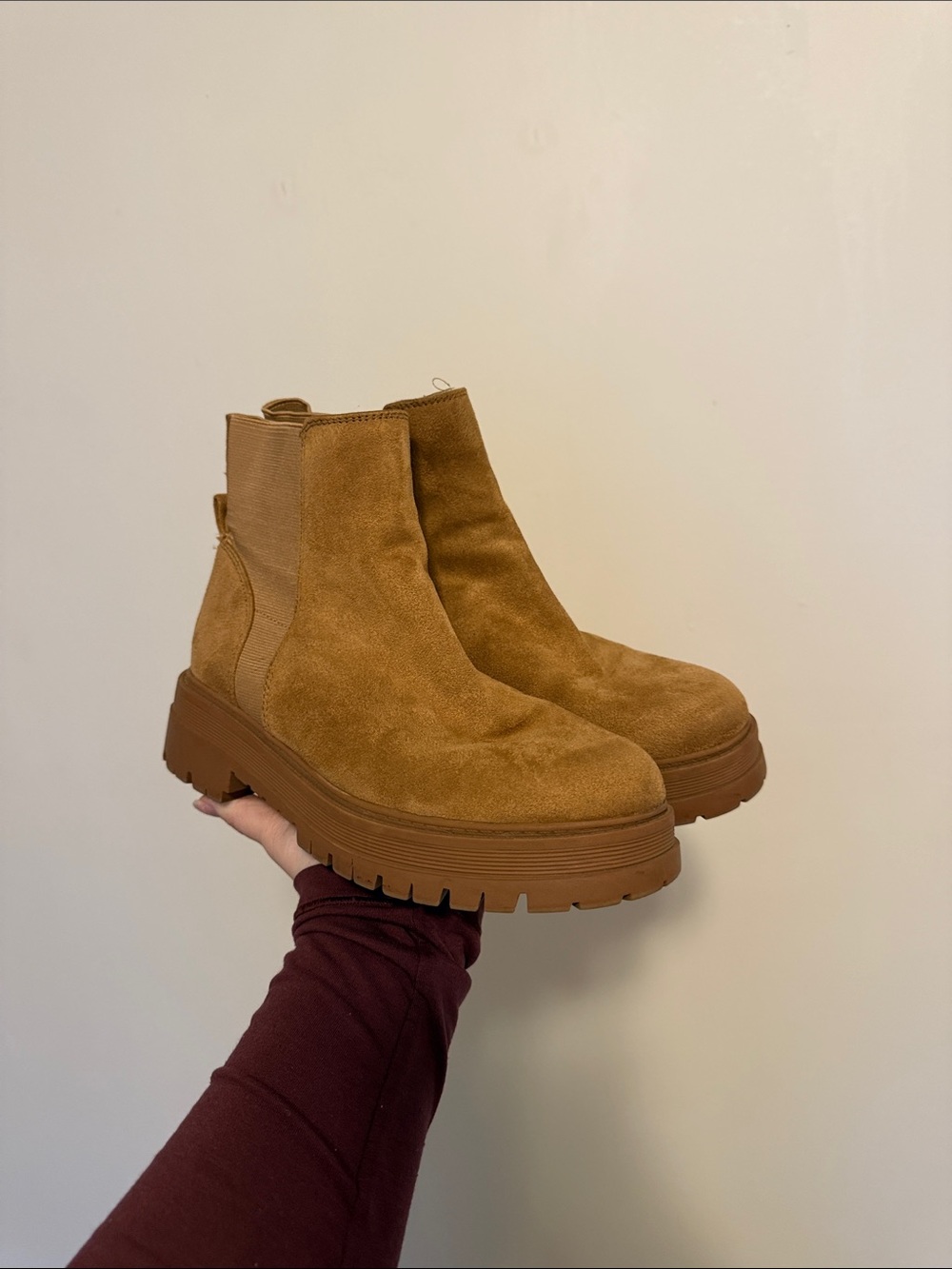 Nine West Women's Cognac Chestnut Brown Suede Chelsea Lug Booties Ankle Boots